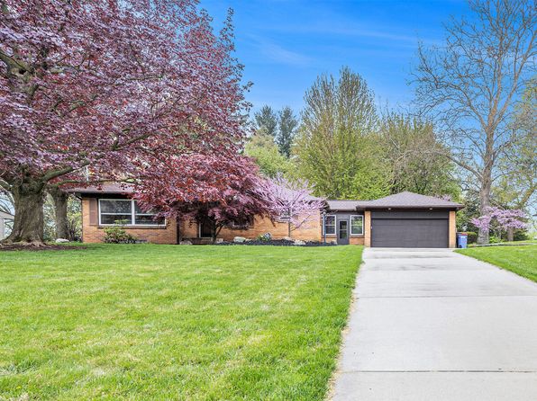 521 Oakleigh Rd NW, Grand Rapids, MI 49504