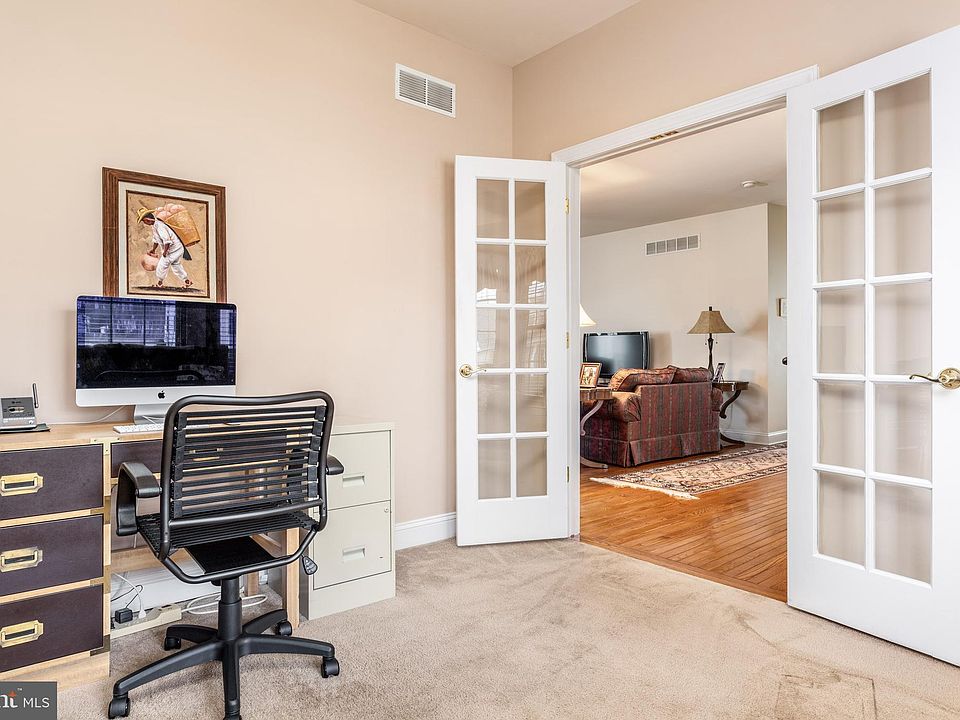 1009 Belmont Ln, Valley, PA 19060 Zillow