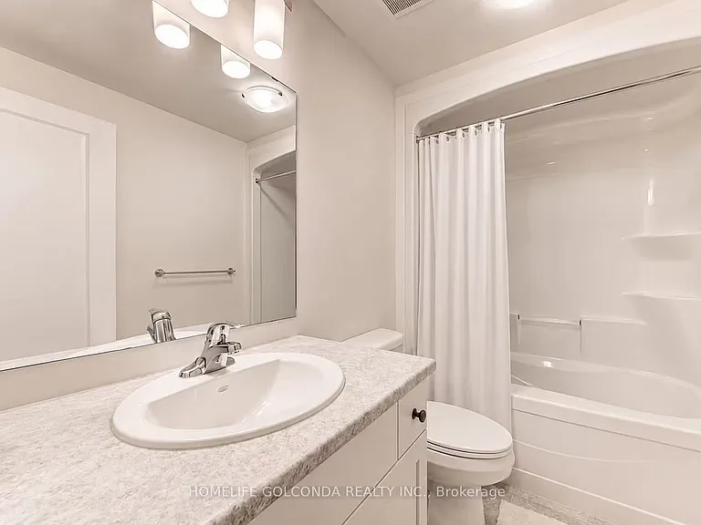 74 Renaissance Dr — Photo 16