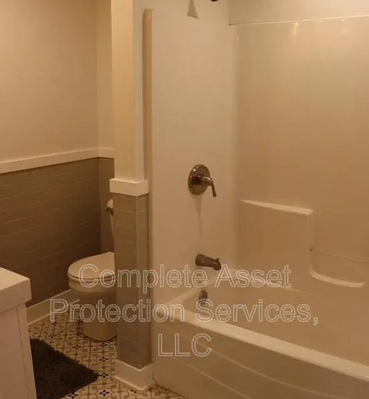 117 Columbia St — Photo 8