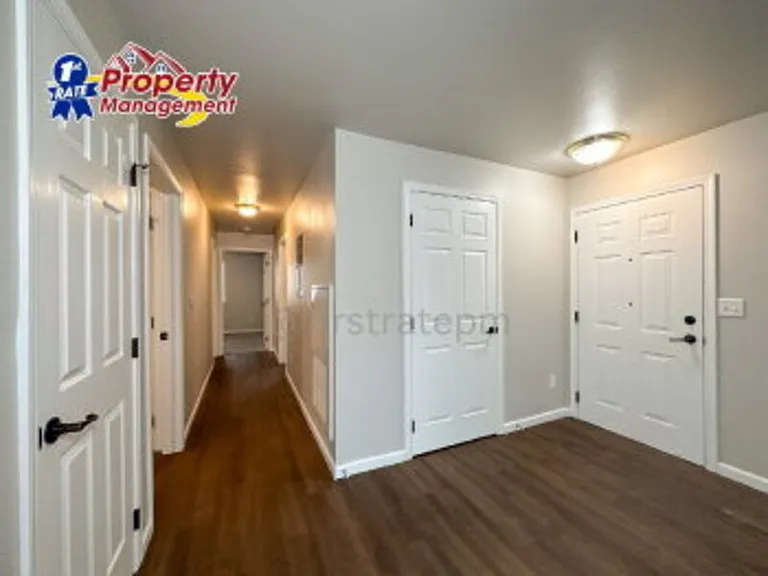 10186 W Garverdale Ln #201 — Photo 32