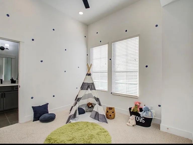 778 W Tidwell Rd #I — Photo 28