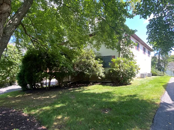 219 Melrose Ave, Clarks Summit, PA 18411