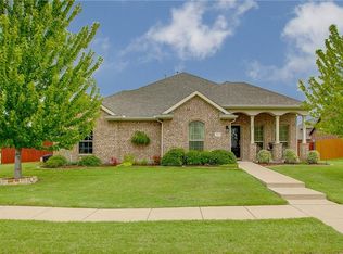 421 Sanger St, Forney, TX 75126