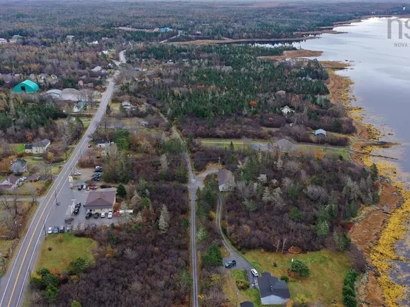 Highway 3, Lower East Pubnico, NS B0W 2A0