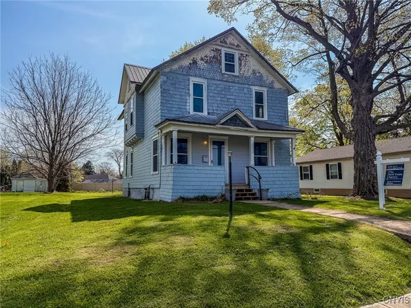 12 Thornton Ave, Auburn, NY 13021