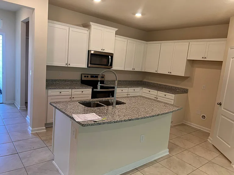232 Pasadena Dr — Photo 4