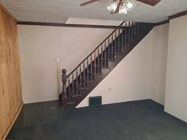 539 W Market St — Photo 7