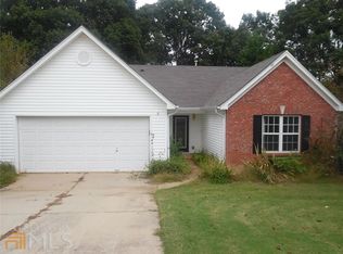 5740 Rolling Meadow Ln, Flowery Branch, GA 30542