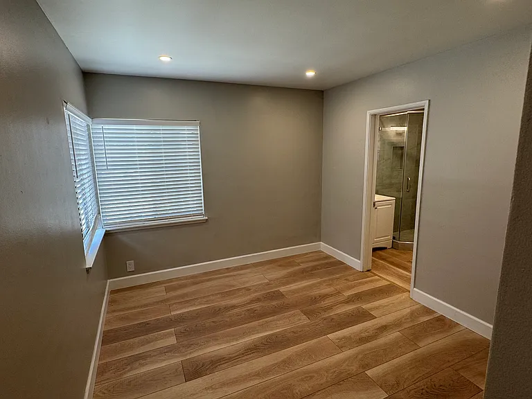 8606 Casaba Ave — Photo 3