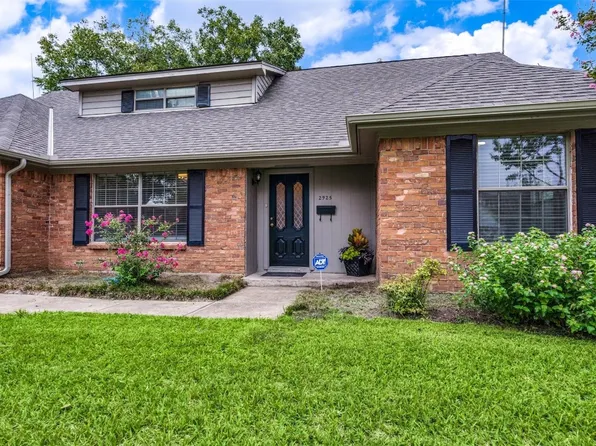 2925 Ermine Way, Farmers Branch, TX 75234