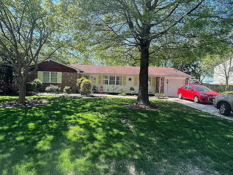 1st image of 3729 Gladstone Dr