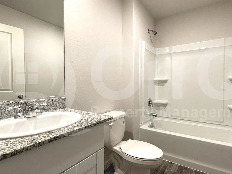 2064 E Velvet Pl — Photo 20