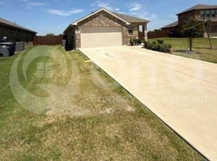 915 Presleigh Dr, Dallas, TX 75253