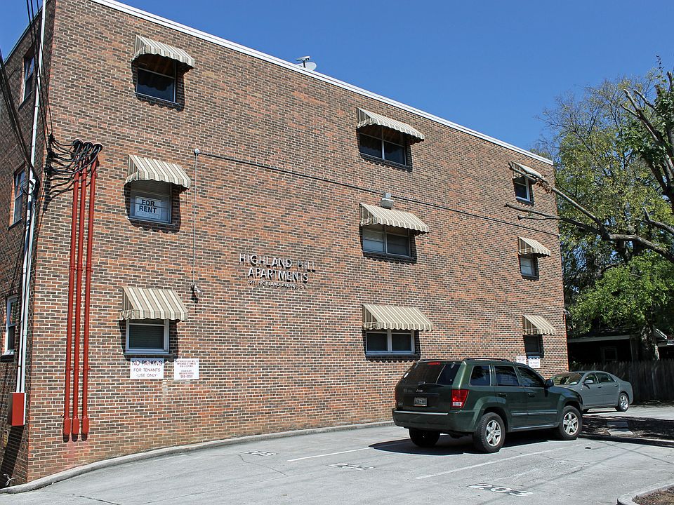 1st image of 1211 SW Highland Ave #205