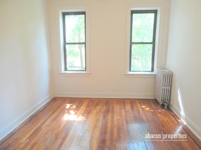 2nd image of 724 E 27th St APT 2M