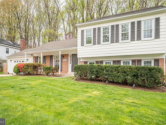 2nd image of 9418 Wallingford Dr