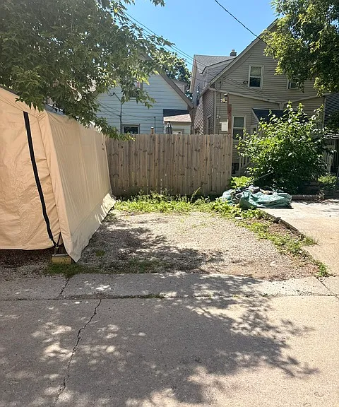 828 E Wright St #2 — Photo 16