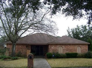 6631 Preston Trail Dr, Houston, TX 77069