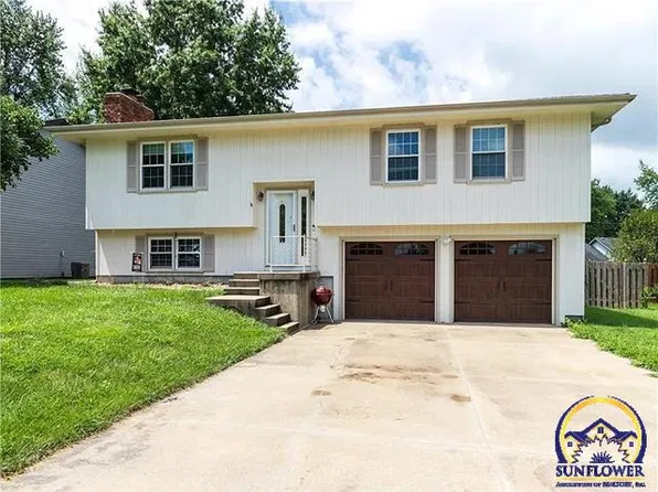 1178 S Delaware Dr, Tonganoxie, KS 66086