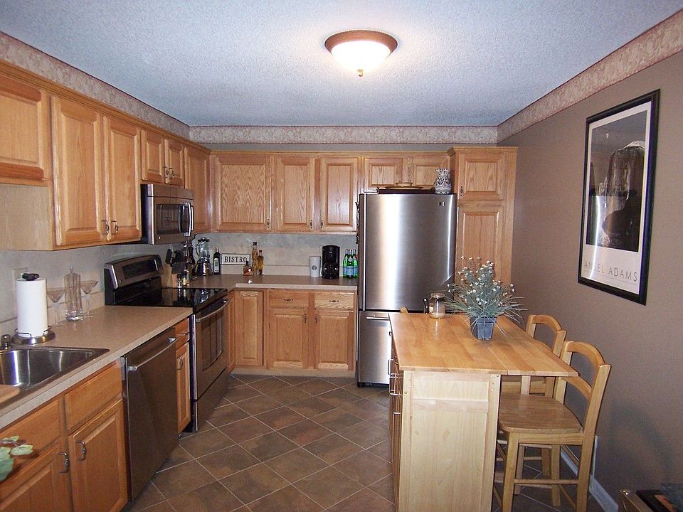 1st image of 511 Aurora Ave Unit 307