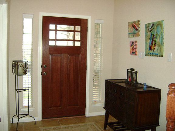 2nd image of 879 San Ignacio
