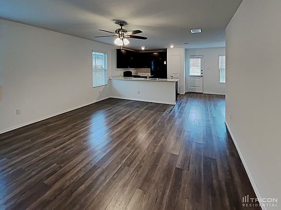 2nd image of 1211 Ildflower St