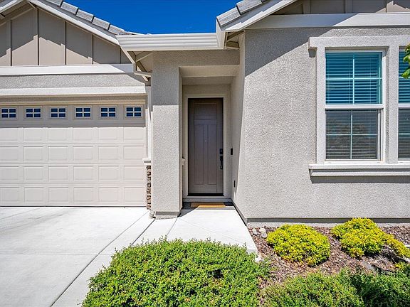 4th image of 620 Buffalo Trail Ct