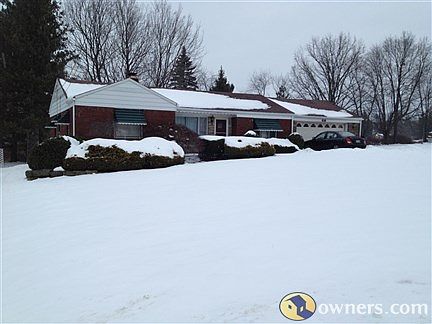 2nd image of 47 Sycamore Dr