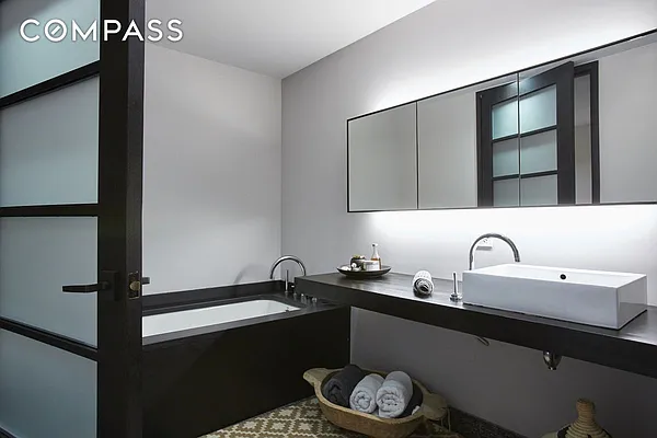 Rented by Compass | media 14