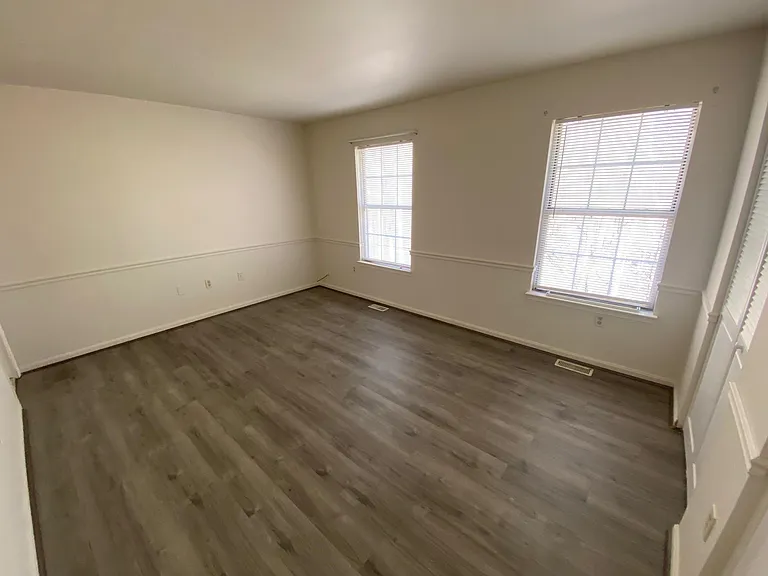 18222 Fox Chase Cir — Photo 14