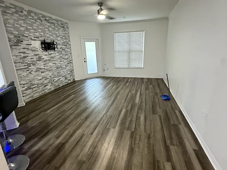 10019 Courtney Palms Blvd #101 — Photo 14