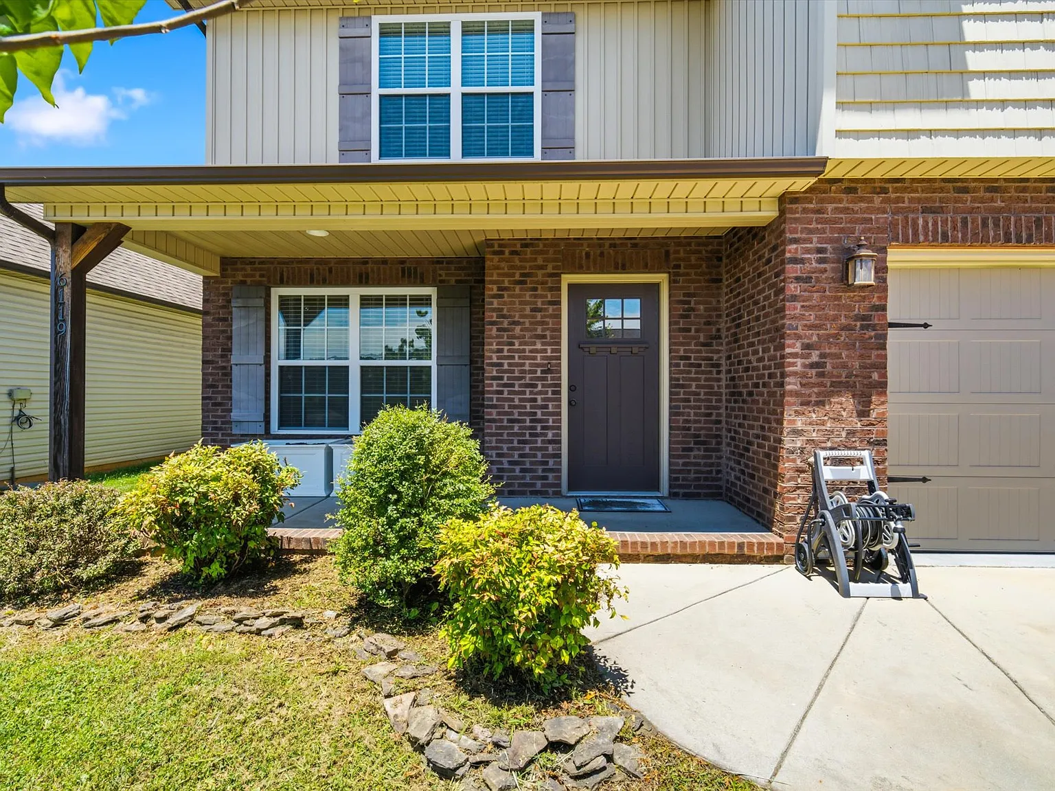 3 bed, 1908 sqft, $2,550 — Photo 3