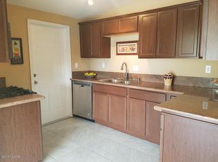 2410 S Forgeus Sv, Tucson, AZ 85713