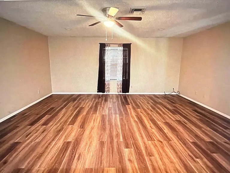 9640 FM 2409MOODY — Photo 11
