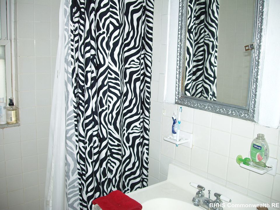 2nd image of 879 Broadway St #3B