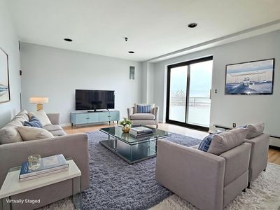 376 Ocean Ave APT 207, Revere, MA, 02151