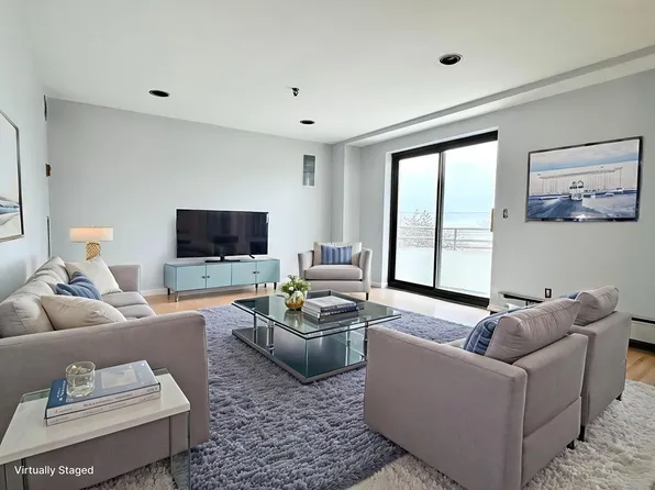 376 Ocean Ave APT 207, Revere, MA 02151
