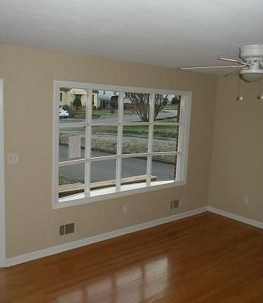 4th image of 536 Huntington Blvd NE