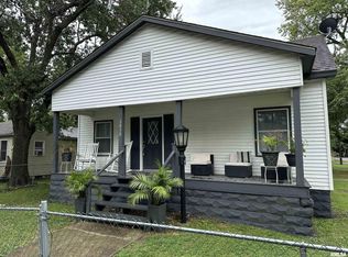 1212 W Tyler St, Herrin, IL 62948