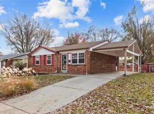 1966 Hungerford Dr, Florissant, MO