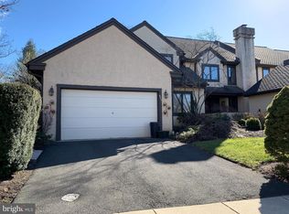 924 Hedgerow Ct, Blue Bell, PA 19422