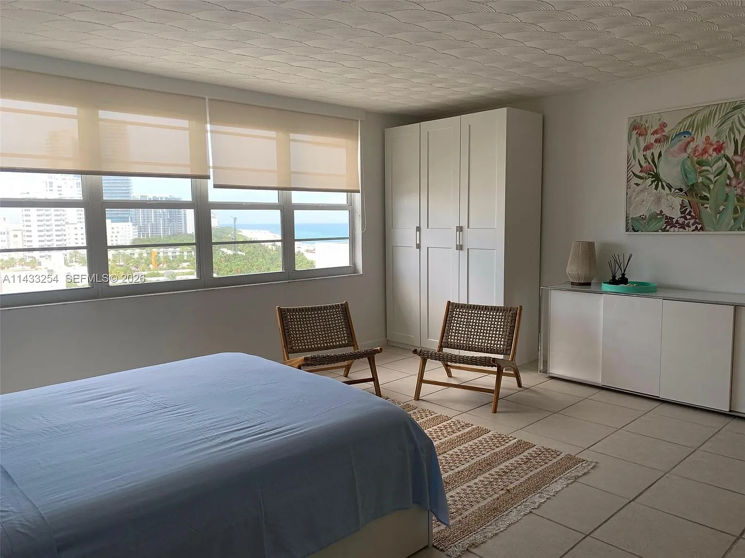 The Decoplage Condo — Photo 4