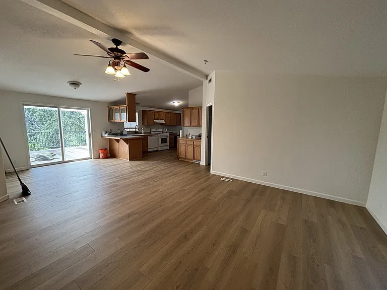 1782 Lotus Rd — Photo 2