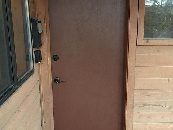 3rd image of 436 S Elizabeth St