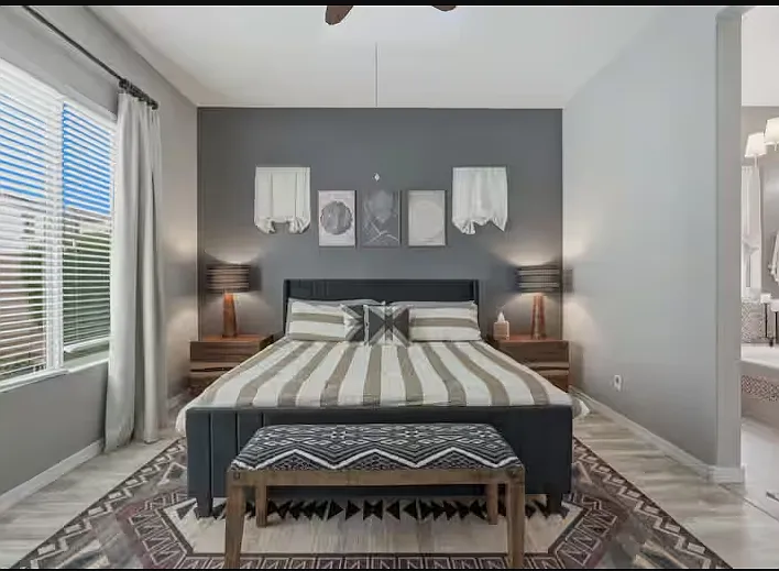 Start and end your day in comfort, with a king bed.