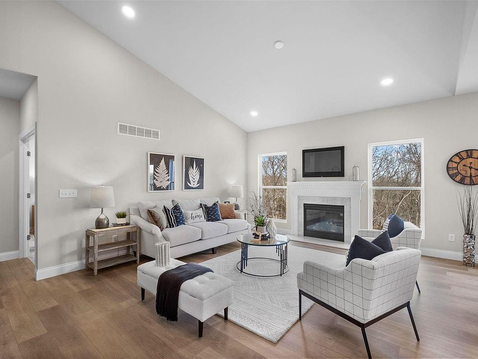 1 Rockport The Highlands, Washington, MO 63090 MLS 24012974 Zillow