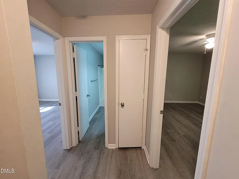 920 Jason Ct — Photo 18