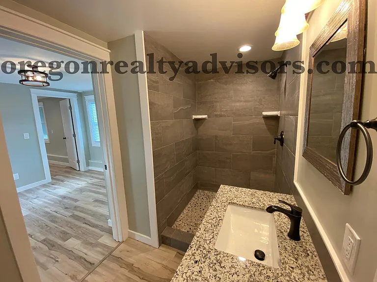 Lower Level Jack & Jill Bath with Large Shower