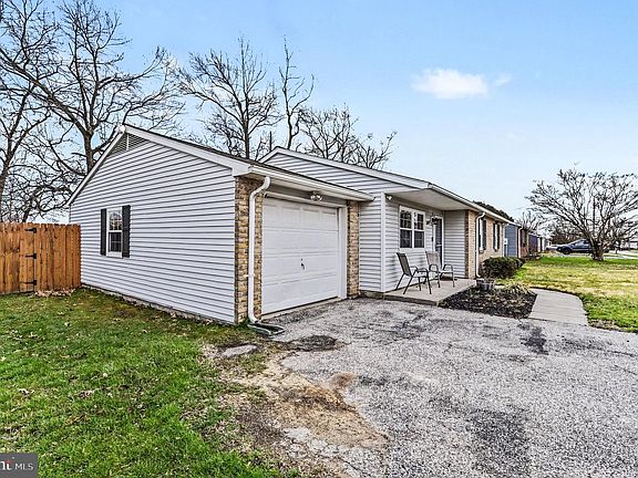 5th image of 2417 Lodge Farm Rd